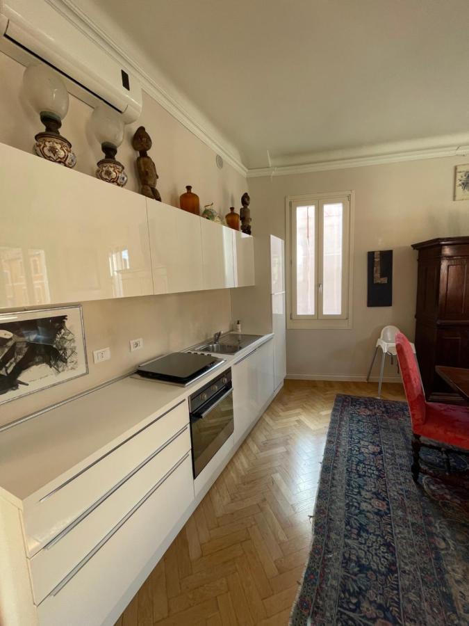 Elegante Appartamento In Centro A Cesena Ngoại thất bức ảnh